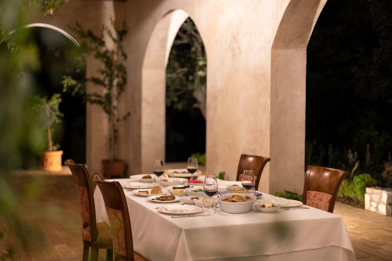 Agroturizem Gjepali Hotel Shijak Ngoại thất bức ảnh
