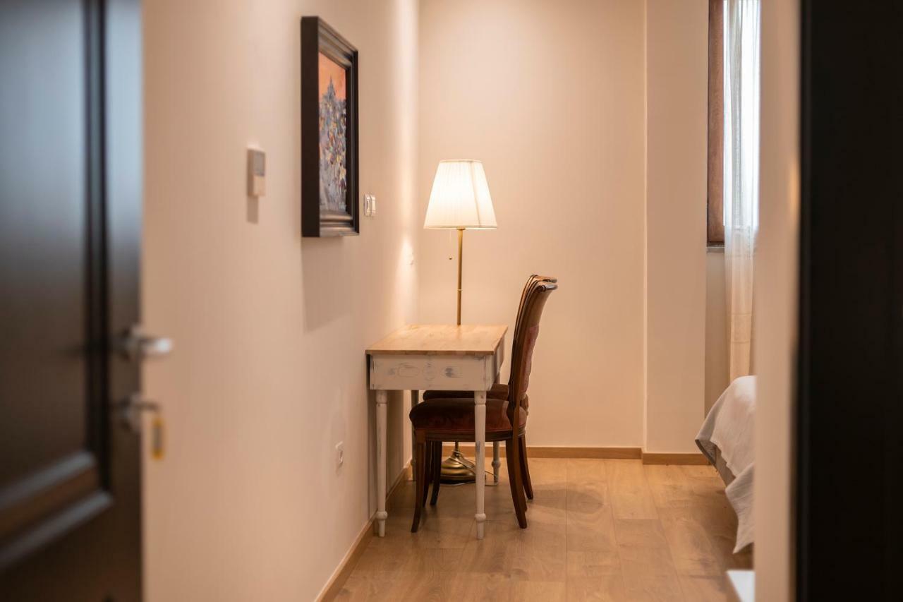 Agroturizem Gjepali Hotel Shijak Ngoại thất bức ảnh